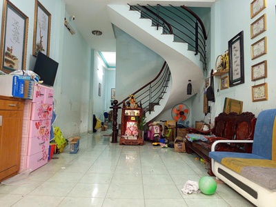 Hàng hiếm  hướng đông nam  bán nhà 3 tầng đường tô ngọc vân quận 12- dt 68m2  4x17 - chỉ 3