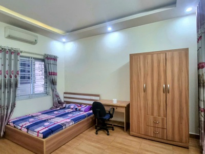 Cho thuê nhà Văn Cao vị trí đẹp, 5 p.ngủ full nội thất. 7