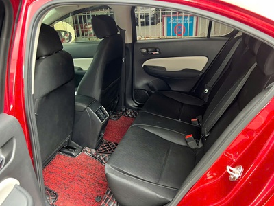 Cần bán xe gia đình HONDA CITY 1.5L BẢN CAO CẤP  đỏ rực cháy 4