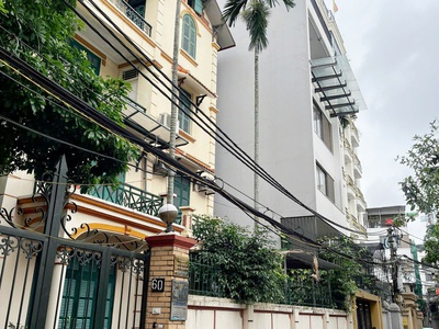 Bán tòa apartment tây hồ, 103m mặt tiền 6m, view hồ tây chỉ 27.5 tỷ 0
