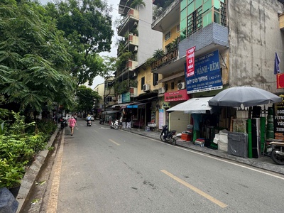 Cho thuê nhà mặt phố bà triệu   vị trí đắc địa đối diện chợ hà đông 3