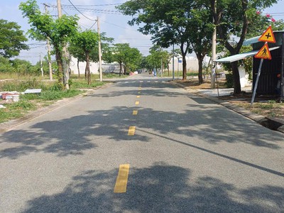 Cần bán lô đất tại thành phố tân uyên, bình dương - địa chỉ:  phường uyên hưng, tp. tân uyên, bình 2