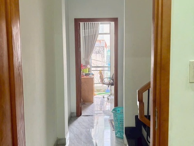 Chính chủ - gấp bán p8 gò vấp - nhà 4 tầng btct - 2 st rộng lớn - nhà đẹp - 4pn lớn - bán 5.65 tỷ - 2