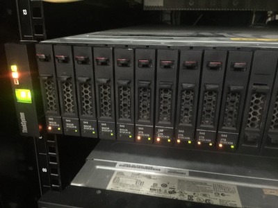 Bán main server Lenovo system X 3650 m5 0