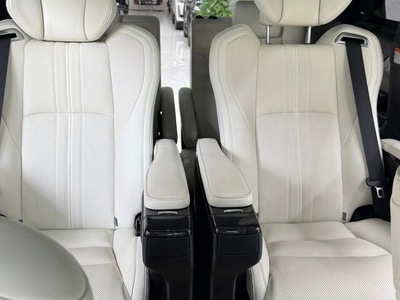 Bán Lexus LM350 sản xuất 2021, màu đen, nội thất kem. 7