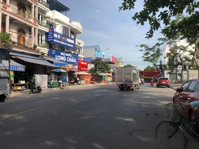 Bán lô đất mặt đường 351 gần chợ Minh Kha. Kinh doanh buôn bán tốt. 2
