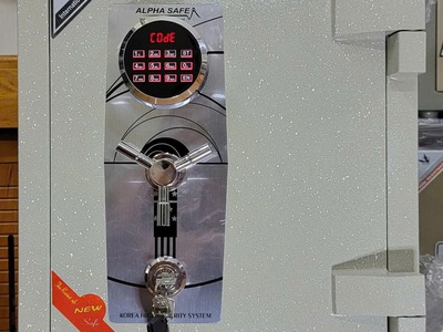 Nhận sửa khóa két sắt 24/24 chuyên nghiệp nhanh chóng 0