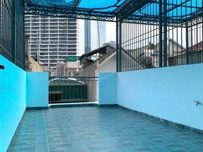 Nhà mới Văn Cao 45m2 x 5 tầng thang máy - 2 mặt ngõ - Thoáng sáng - Cách mặt phố 2 nhà. 2