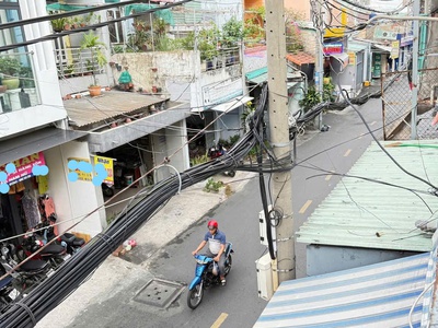 Bán gấp nhà mặt tiền Hồng Lạc P.10 , Tân Bình giá 10.5ty 2
