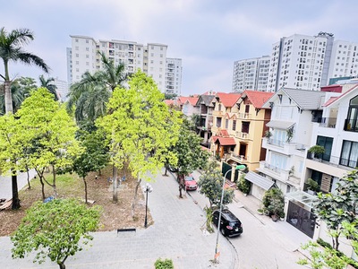 Nguyễn văn linh 39 tỷ 155m lô góc view công viên, vỉa hè,long biên hà nội 3