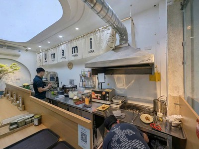 Cho thuê mặt bằng kinh doanh tại mặt phố hoàng cầu 2
