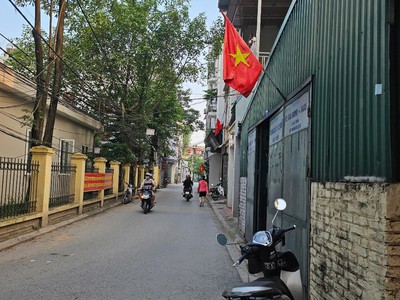 Nhà c4 gia quất 22 tỷ 125m mặt tiền 8m ngõ ô tô kinh doanh,long biên 1