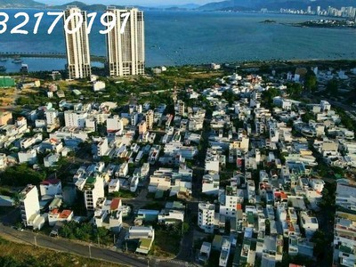 Bán nhà 3 tầng 2 mặt tiền đường kinh doanh lô góc-p.vĩnh nguyên-ngay chợ giá cực tốt. 3
