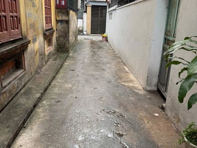 Bán nhà 3 tầng, 40m2, ngõ hoa lâm, đức giang - long biên - giá 5.650 đ- sổ đỏ chính chủ 0