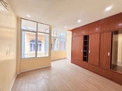Lê trọng tấn 64m 4 tầng tứ trụ trời đất, gara, phân lô phong thần trấn địa 3