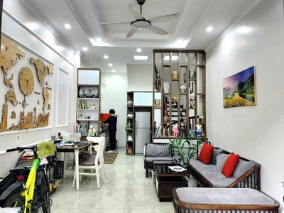 Bán nhà phạm văn đồng   35m  x 5 tầng   nhà đẹp ở ngay   giá 7.2 tỷ 0