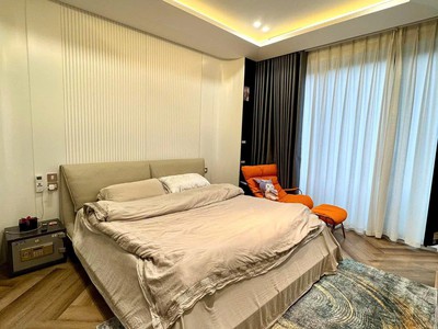 Bán nhà nghĩa tân, ô tô, sát phố, gần công viên hòa bình, view hồ, kinh doanh 32m chỉ 10.8 tỷ 1