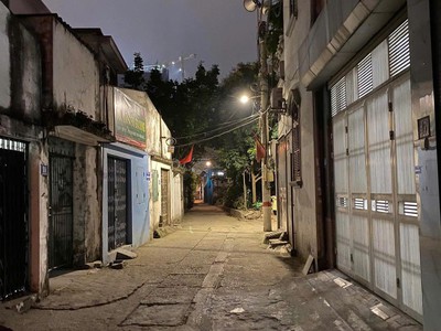 Bán nhà nghĩa tân, ô tô, sát phố, gần công viên hòa bình, view hồ, kinh doanh 32m chỉ 10.8 tỷ 0