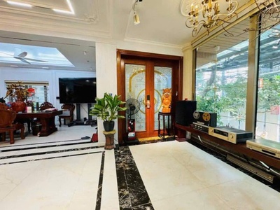 Bán nhà biệt thự cầu giấy, ôtô tránh, vải hè rộng, dt 125m2, mt khủng 10m, giá 24 tỷ 1
