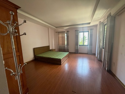 Cho thuê nhà ở và làm văn phòng chính chủ gần trường việt pháp 2