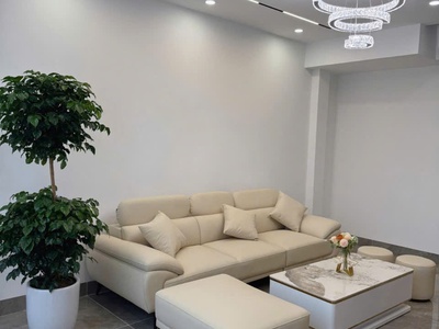 Siêu phẩn phân lô ngọc thụy - long biên - thang máy nhập khẩu - gara ôtô 7 chỗ - gần trường việt 2
