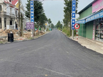 300m2 thổ cư mặt tiền đường nhựa ấp 10, xã Lương Hòa, Bến Lức, Long An giá 3,1 tỷ 0