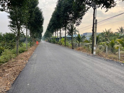300m2 thổ cư mặt tiền đường nhựa ấp 10, xã Lương Hòa, Bến Lức, Long An giá 3,1 tỷ 3