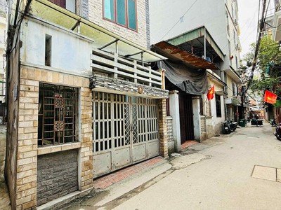 Bán nhà phố Ngọc Thụy-mặt ngõ thông-kinh doanh-ô tô vào nhà-103M 17xTỶ-Tiện ích đầy đủ 0
