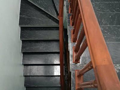BÁN NHÀ QUANG TIẾN NAM TỪ LIÊM 40m 6,2 TỶ 4 TẦNG MT 4m. Ngõ thông rộng, tiện ích đủ đường. 2