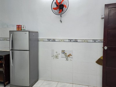 PHÒNG 18m2, đủ TIỆN NGHI, riêng tư, có MÁY LẠNH, giá chỉ 3.300.000 2
