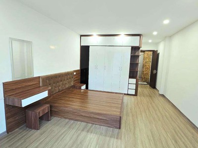 Cần bán nhà mới 45m 6 tầng thang máy gần chợ đồng dinh thạch bàn ngõ thông ô tô 9 tỷ 9 4