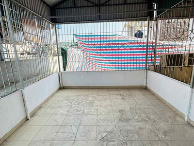 7.2TỶ PHỐ ĐẠI LA 35m2 5TẦNG ngõ nông chỉ 20m là ra ngõ oto. 7