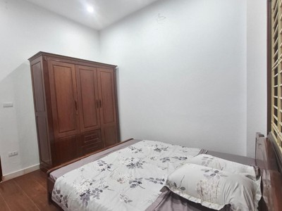 Nhà đẹp   đền lừ - 5 tầng 40m2 giá nhỉnh 7 tỷ 2
