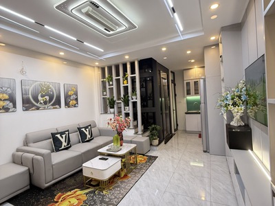 Giáp bát 6 tầng thang máy   ngõ thông   gần phố   8.4 tỷ   về ở ngay không phải nghĩ 2