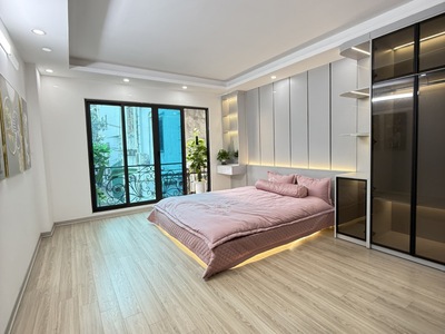 Giáp bát 6 tầng thang máy   ngõ thông   gần phố   8.4 tỷ   về ở ngay không phải nghĩ 3