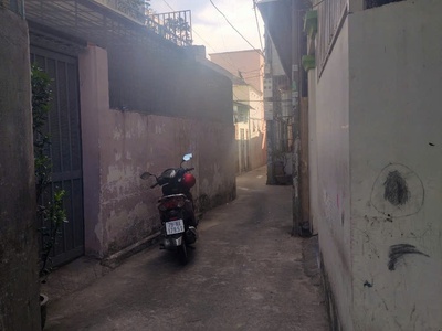 Bán nhà tttp gân ngay chợ hẻm phương sài nha trang   giá: 1ty9   thương lượng 2
