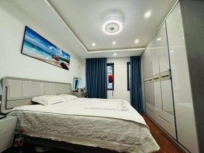 Bán nhà Hà Đông, 6 tầng nhỉnh 5 tỷ SĐCC vuông vắn, gần Aeon, Geleximco, ngõ nông 0