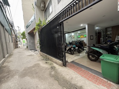 Nhà dòng tiền bồ đề 29 tỷ 135m mặt tiền 7m sẵn 24 phòng,long biên 1