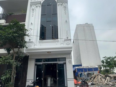 Bán nhà phân lô vĩnh niệm cạnh cục thuế, 71m 4 tầng, thang máy, giá 7.75 tỉ 0