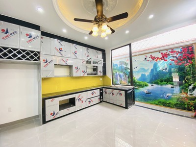 Bán nhà phân lô vĩnh niệm cạnh cục thuế, 71m 4 tầng, thang máy, giá 7.75 tỉ 2