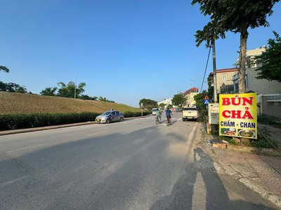 Bán đất ở thổ cư 40m2 - vị trí vàng nam đuông, thượng thanh, long biên - giá 5.4 tỷ - sổ đỏ chính 0