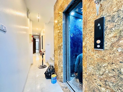 Tòa nhà dt minh khai, hai bà trưng 80tr/th  70m 7t -12 phòng kk, thang máy đầy đủ pccc. chỉ hơn 19 1