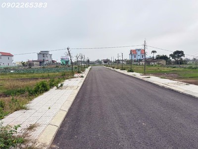 Chính chủ cần bán gấp 99m2 sở hữu mặt tiền rộng đường thông thoáng ô to tránh nhau 3