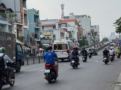  nhà đẹp   lô góc   xe hơi đỗ cửa   chỉ hơn 6 tỷ   dương bá trạc, q8 1