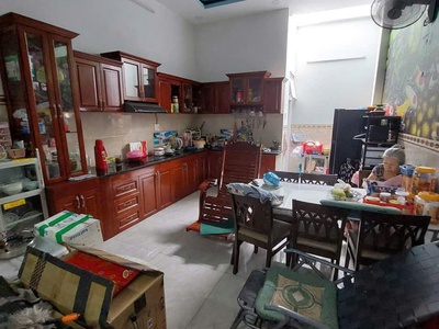 Cho thuê nhà mặt tiền hẽm 4PN 1