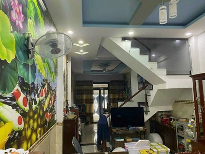 Cho thuê nhà mặt tiền hẽm 4PN 3