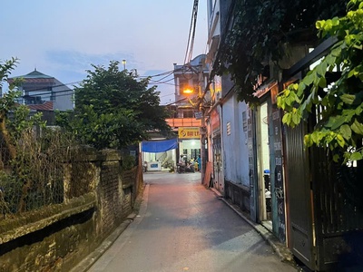  bán đất tặng nhà cấp 4   thành am, long biên   57m    mặt tiền 4m   ô tô đỗ cửa   cách ô tô 0