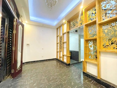 Bán nhà nghĩa tân cầu giấy, phân lô, ôtô vào nhà, kinh doanh, dt 36m , mt rộng, giá 10tỷ 1