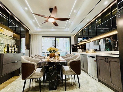 Nhà gò vấp đẹp 5 tầng 4x17 gara ô tô nội thất ngoại ngay cv làng hoa giá dưới 10 tỷ 2