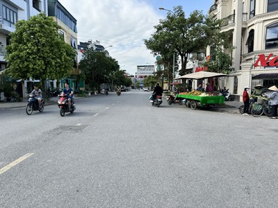 Shophouse Áp Góc Sông Hồng 94,5m2   Trung Tâm Gia Lâm, Kinh Doanh Sầm Uất, Sổ Đỏ Lâu Dài 1